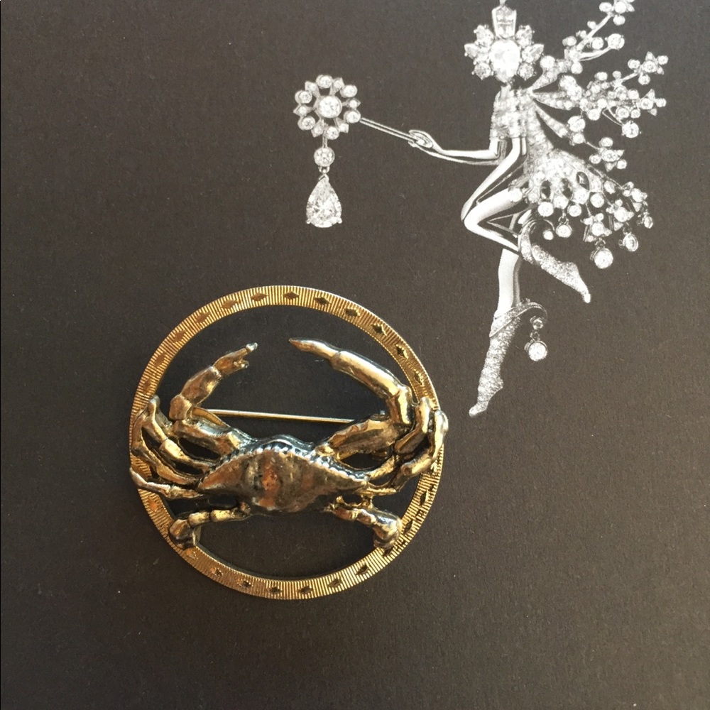 Brooch